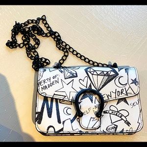 Steve Madden Graffiti crossbody/purse black & white